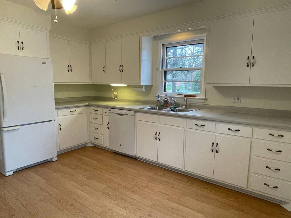 House for rent at 106 Highland Ave, Hartland, WI 53029