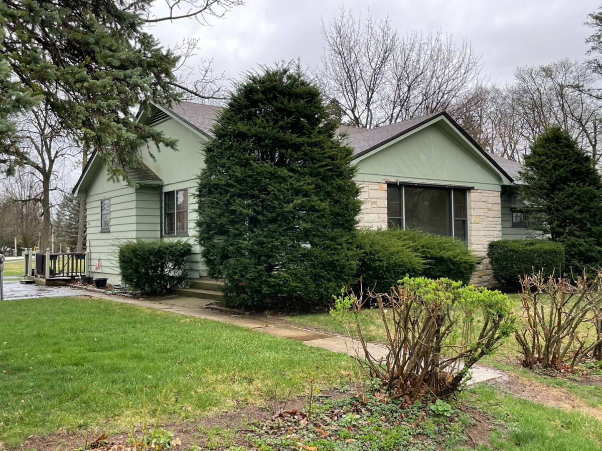 House for rent at 106 Highland Ave, Hartland, WI 53029