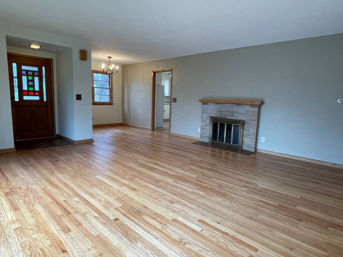 House for rent at 106 Highland Ave, Hartland, WI 53029
