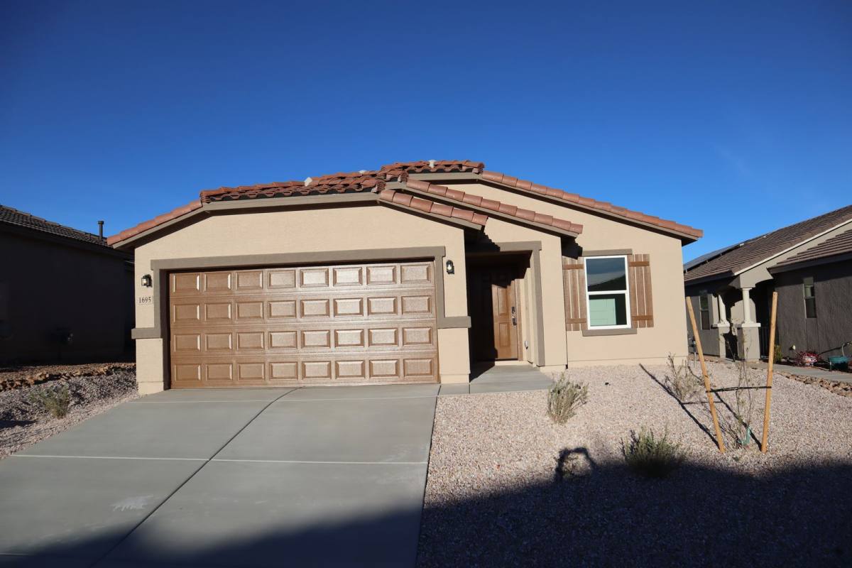 House for rent at 1695 S Mystery Canyon Dr, Benson, AZ 85602