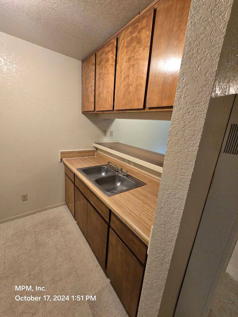 Apartment for rent at 515 Arleen St, Paso Robles, CA 93446