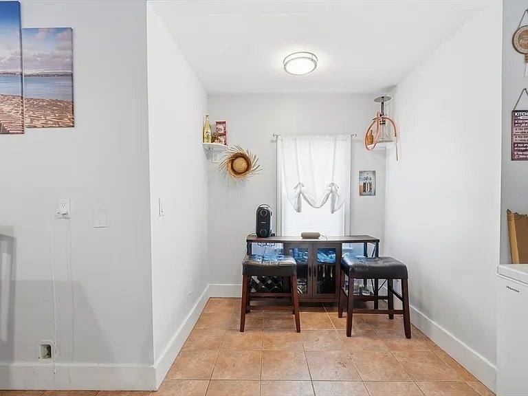 Apartment for rent at 25 E St #1, North Grafton, MA 01536