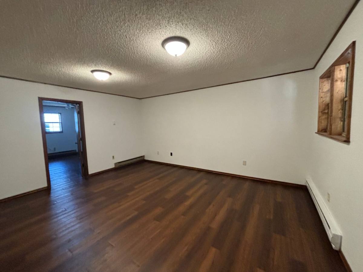 Apartment for rent at 321 W Walnut St, Bolivar, MO 65613