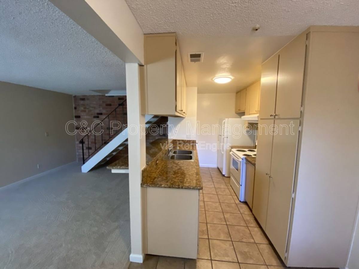 Condo for rent at 1864 Roca Court, Santa Rosa, CA 95403