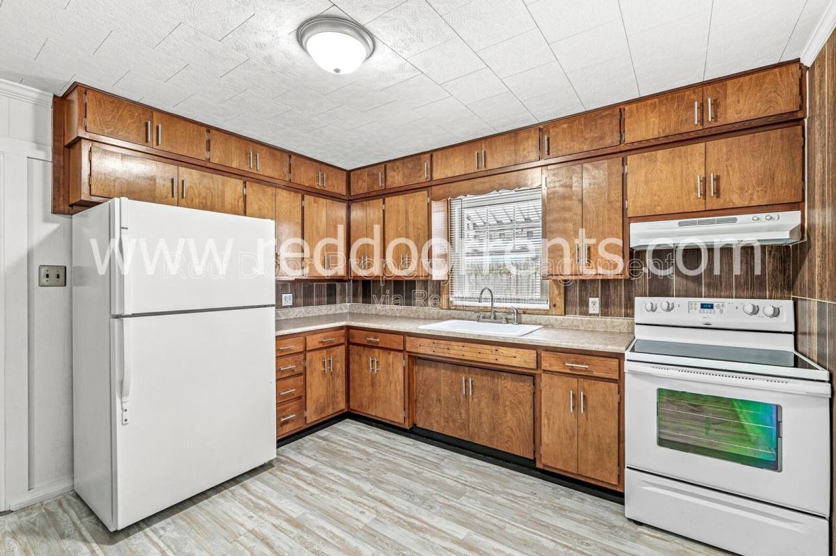 House for rent at 424 Main, Lapel, IN 46051