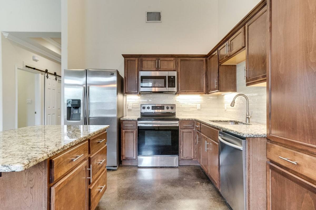 House for rent at 21501 Patton Ave, Leander, TX 78645