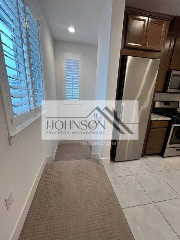 Apartment for rent at 262 E Natasha Ave, Tracy, CA 95391