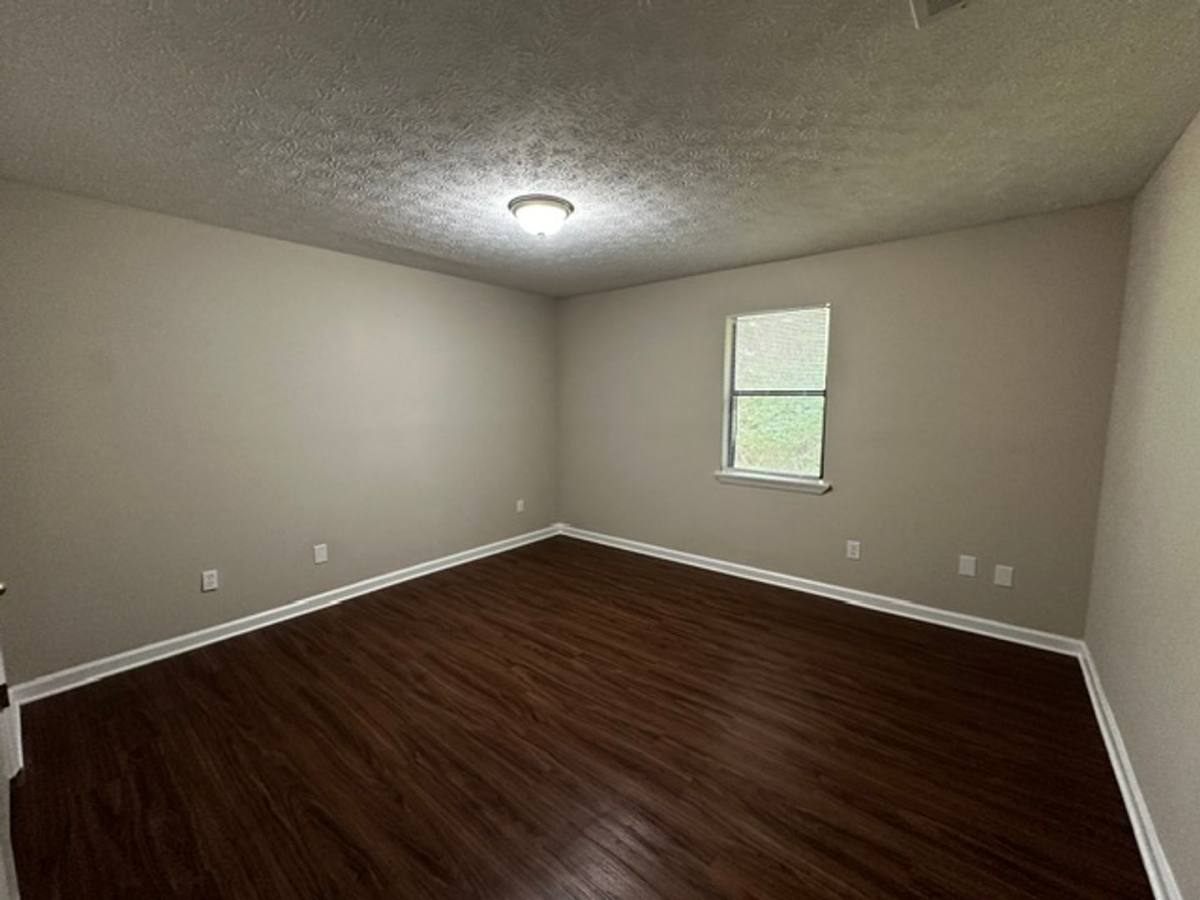 Apartment for rent at 195 Michele Dr, Athens, GA 30606