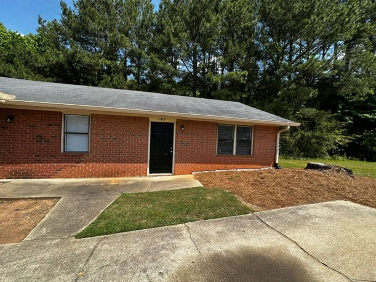 Apartment for rent at 195 Michele Dr, Athens, GA 30606