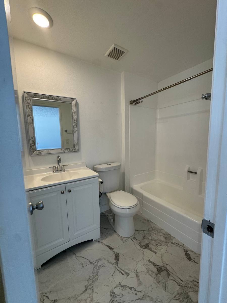 Apartment for rent at 14240 Burbank Blvd #205, Van Nuys, CA 91401