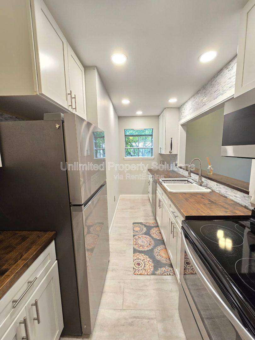 House for rent at 106 Hillsdale Dr, Wilmington, NC 28403