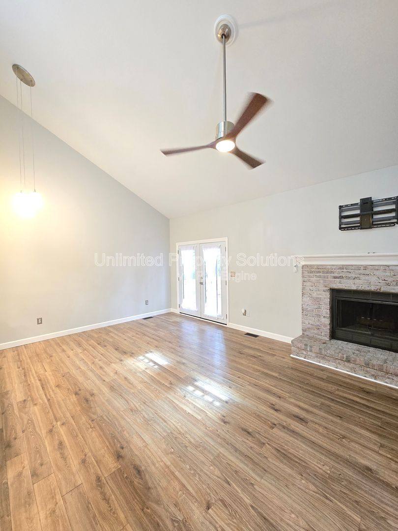 House for rent at 106 Hillsdale Dr, Wilmington, NC 28403