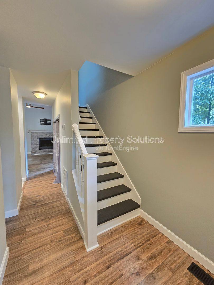 House for rent at 106 Hillsdale Dr, Wilmington, NC 28403
