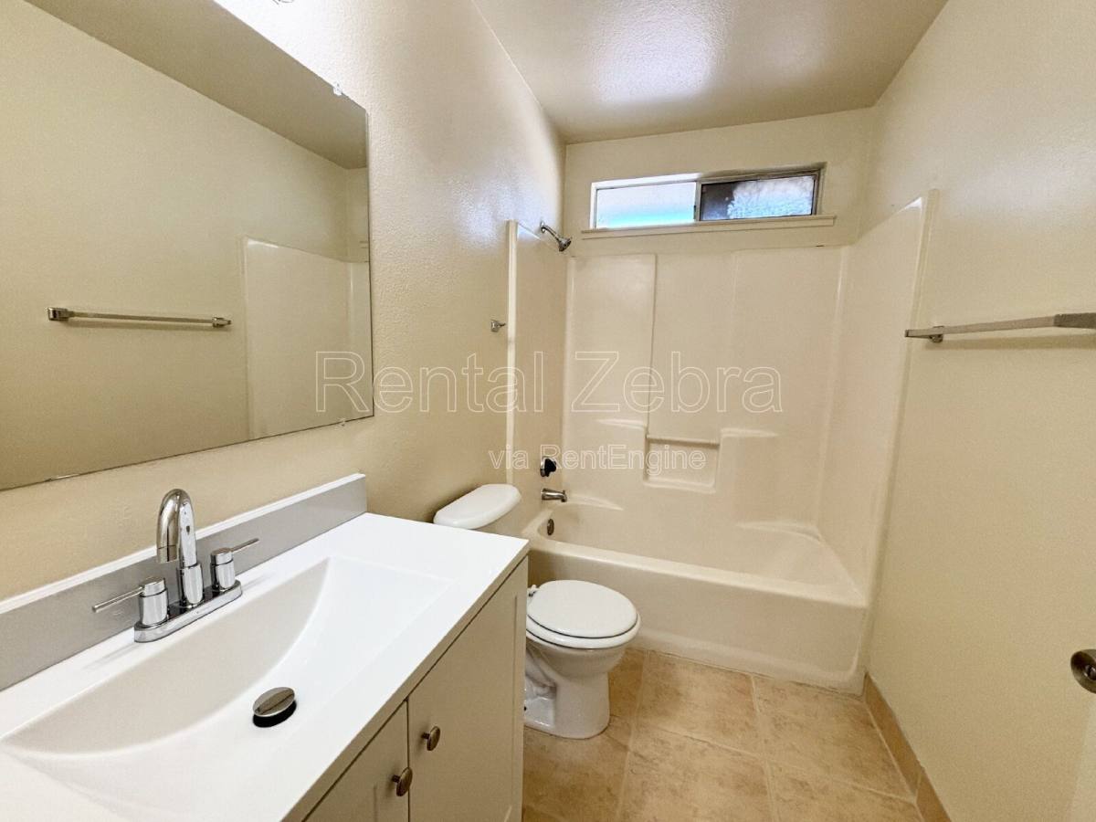 Apartment for rent at 563 W 12th St #561, Merced, CA 95341