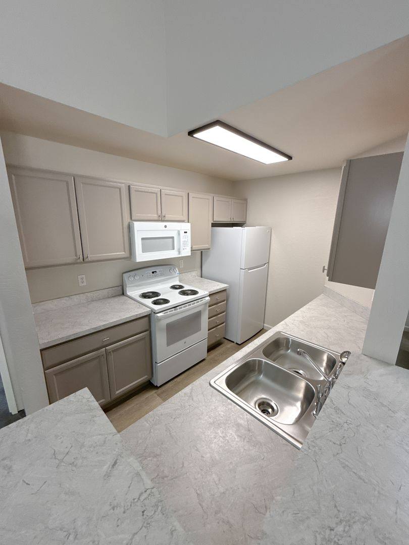 Apartment for rent at 5513-5515-5517-5519 N Hills Dr, Klamath Falls, OR 97603