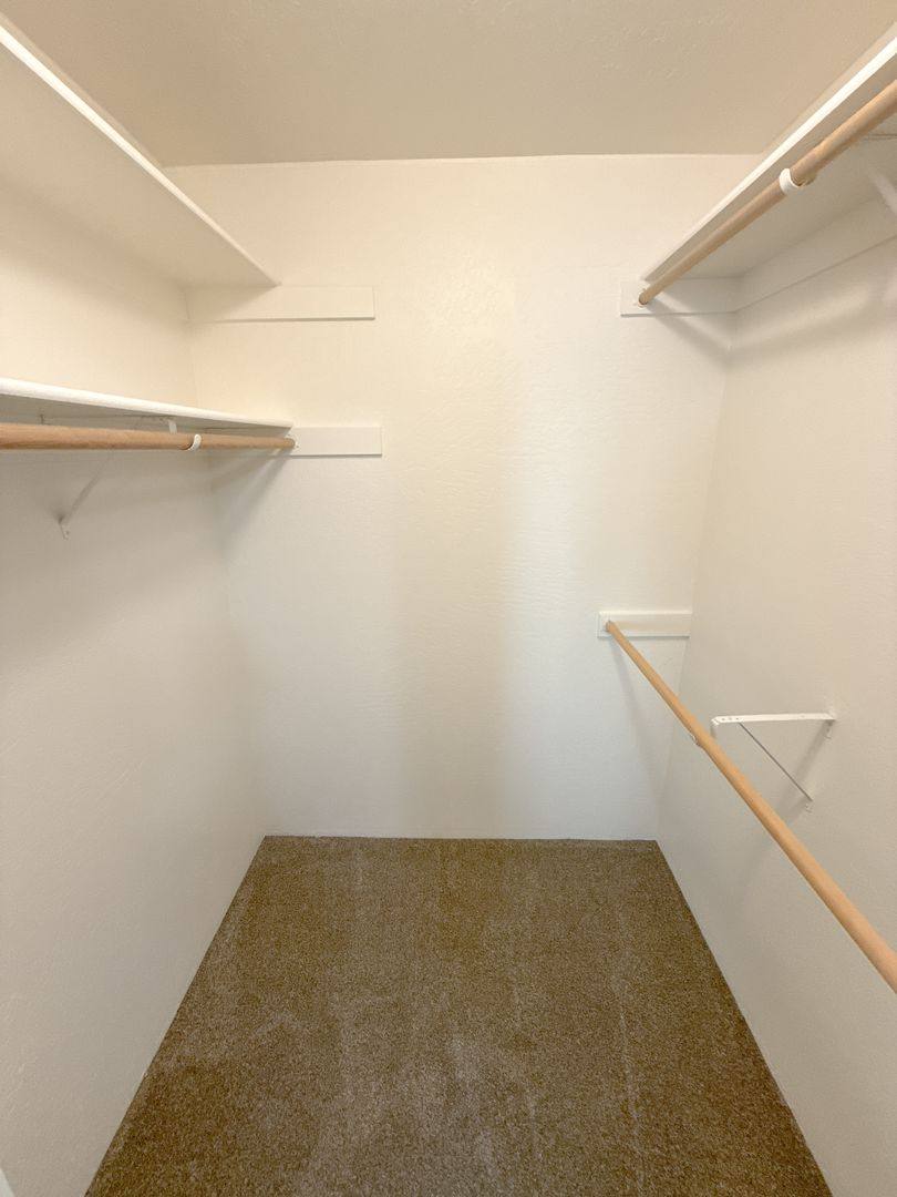 Apartment for rent at 5513-5515-5517-5519 N Hills Dr, Klamath Falls, OR 97603