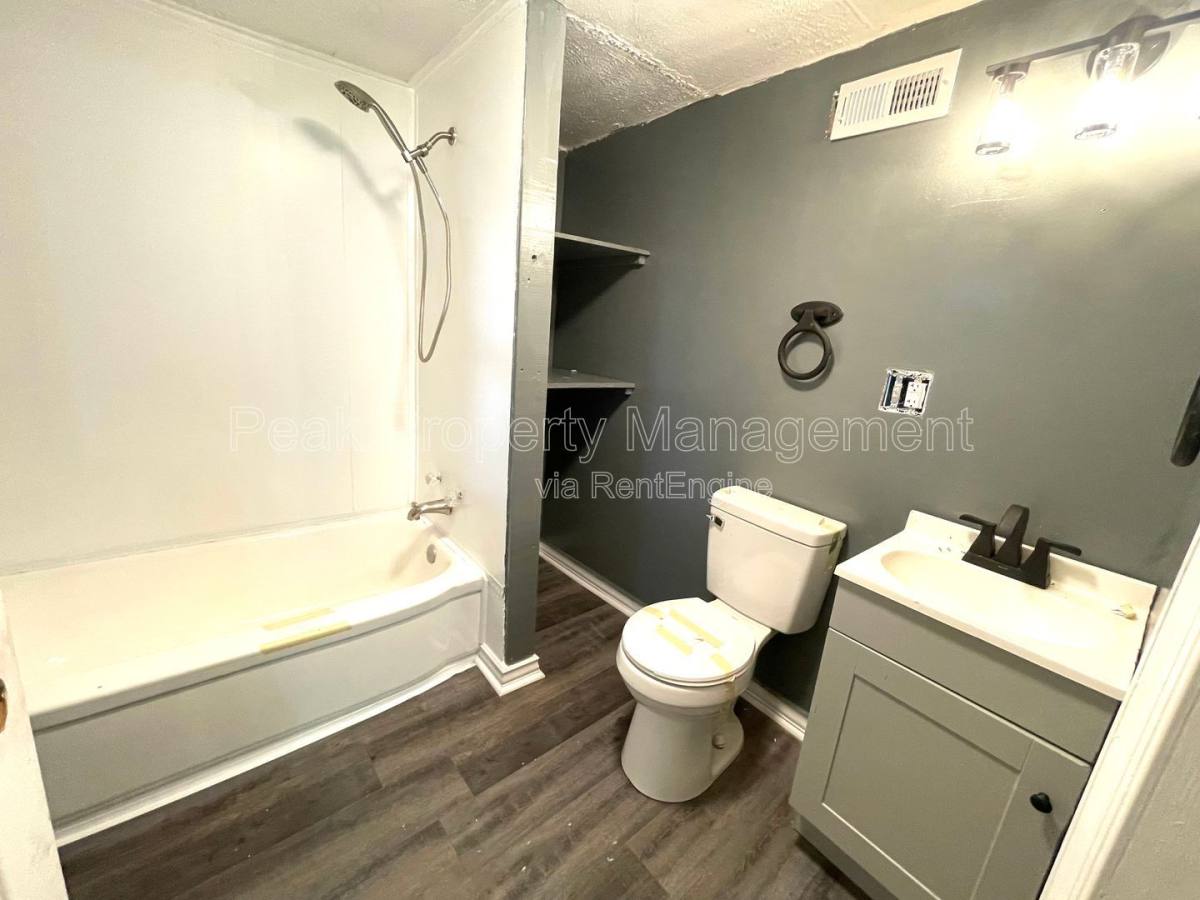House for rent at 509 Stokes St, Blackstone, VA 23824
