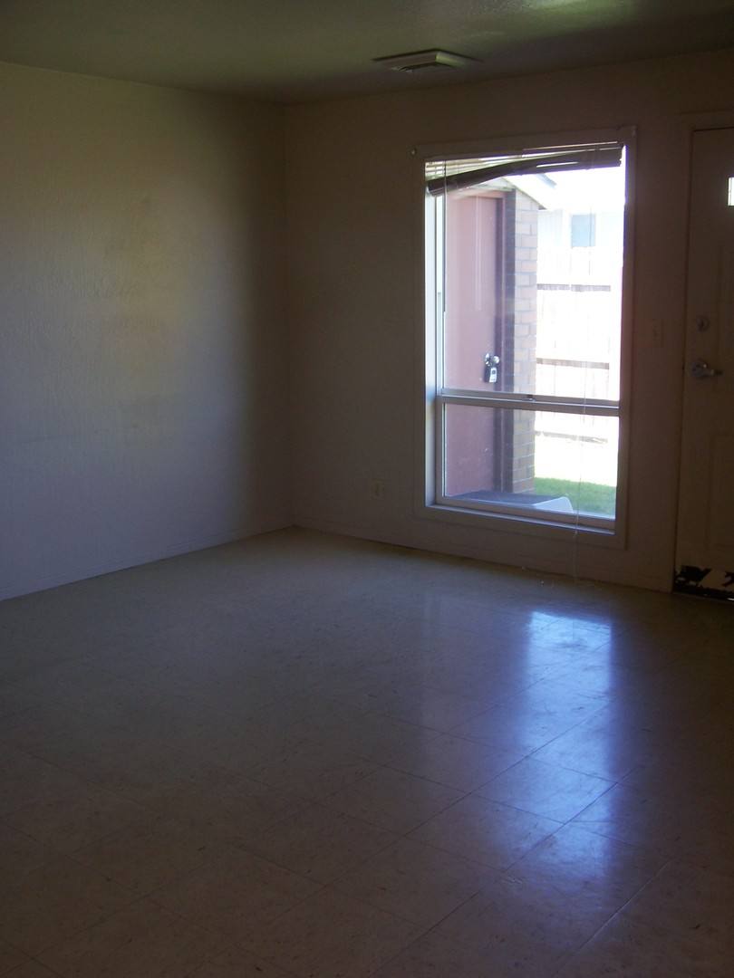 Apartment for rent at 2405 SW 31st St, Redmond, OR 97756