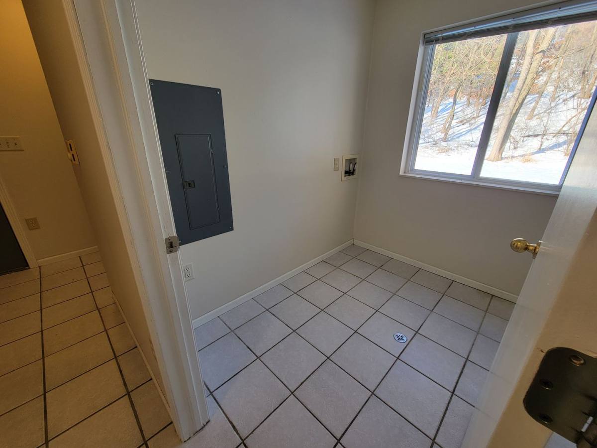 Apartment for rent at 1008 Dutchman Dr, Chippewa Falls, WI 54729