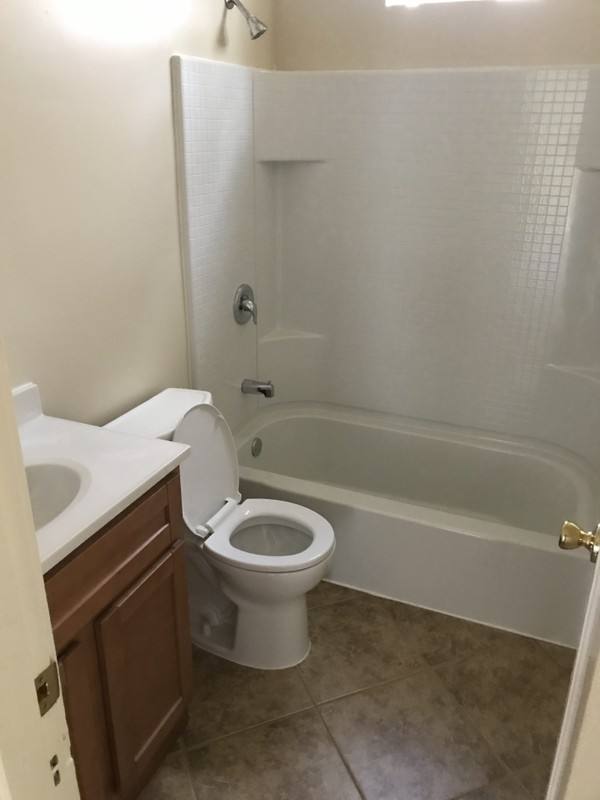Apartment for rent at 1729 Seminary Ave #2, Oakland, CA 94621