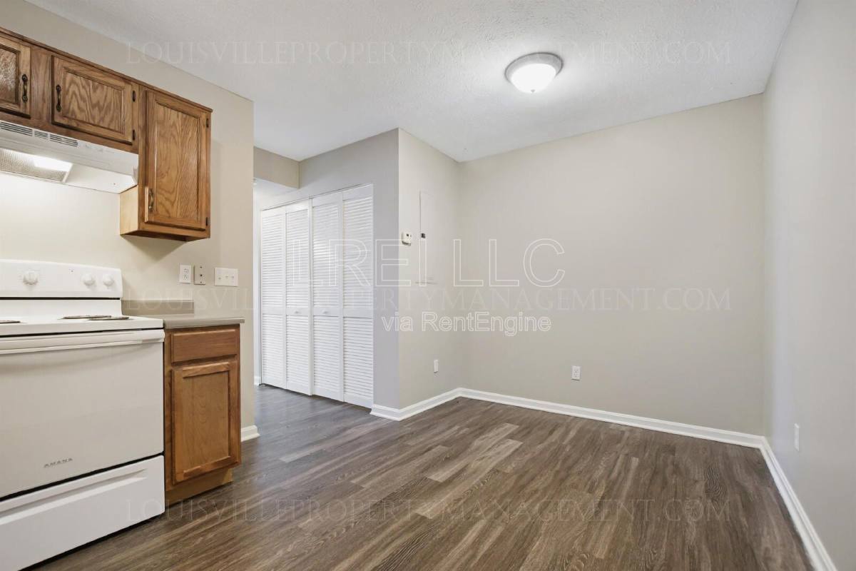 Apartment for rent at 184 Cannon Court #2, Louisville, KY 40229