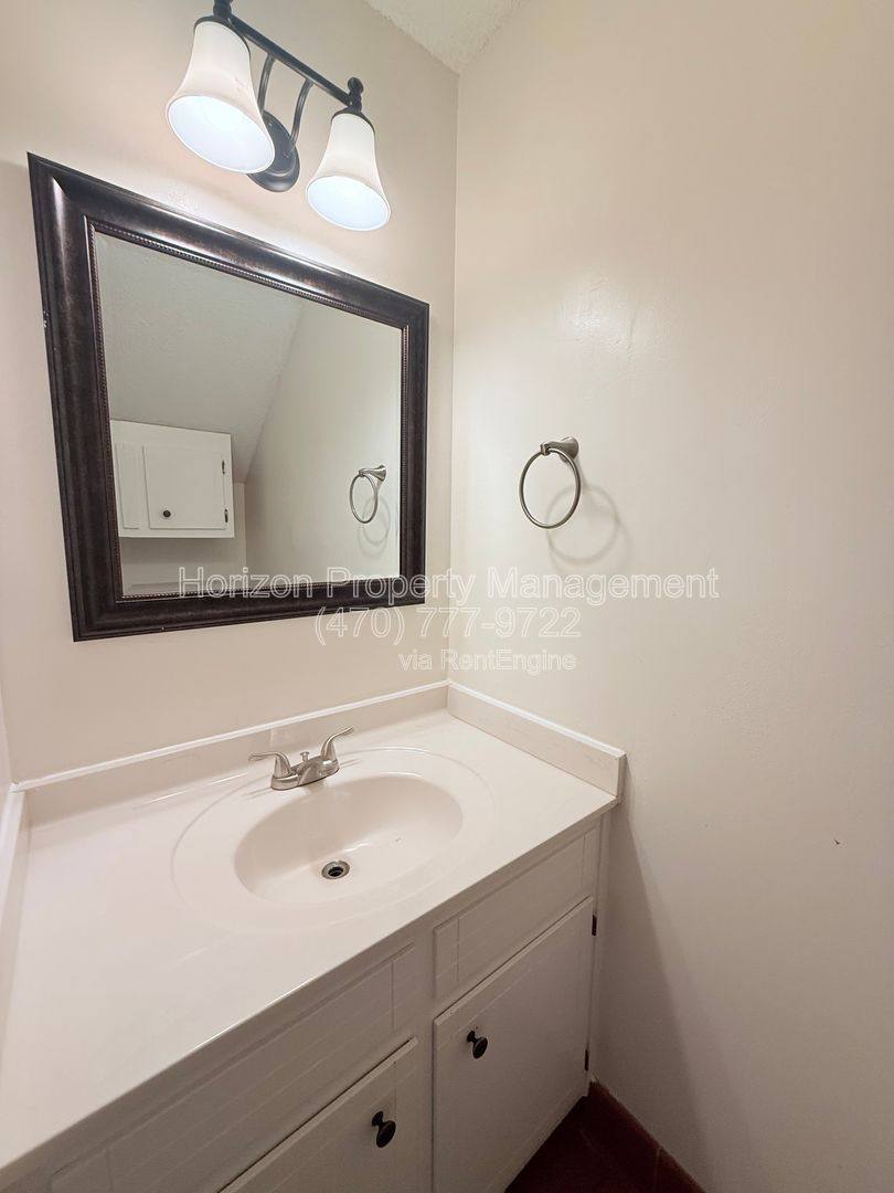 Apartment for rent at 3730 Old Flowery Branch Rd #I7, Oakwood, GA 30566