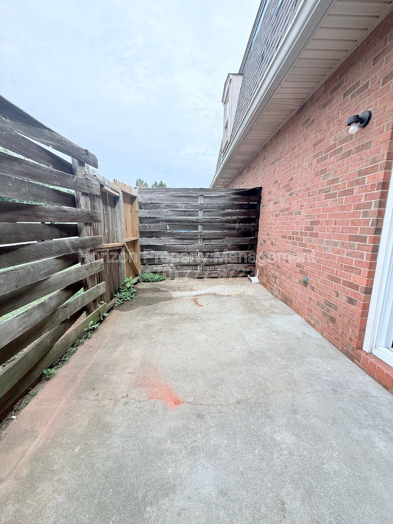 Apartment for rent at 3730 Old Flowery Branch Rd #I7, Oakwood, GA 30566