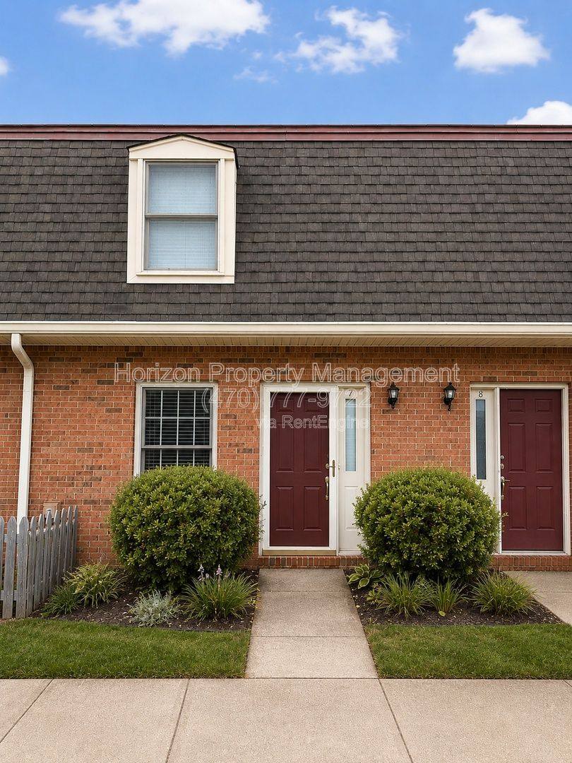 Apartment for rent at 3730 Old Flowery Branch Rd #I7, Oakwood, GA 30566