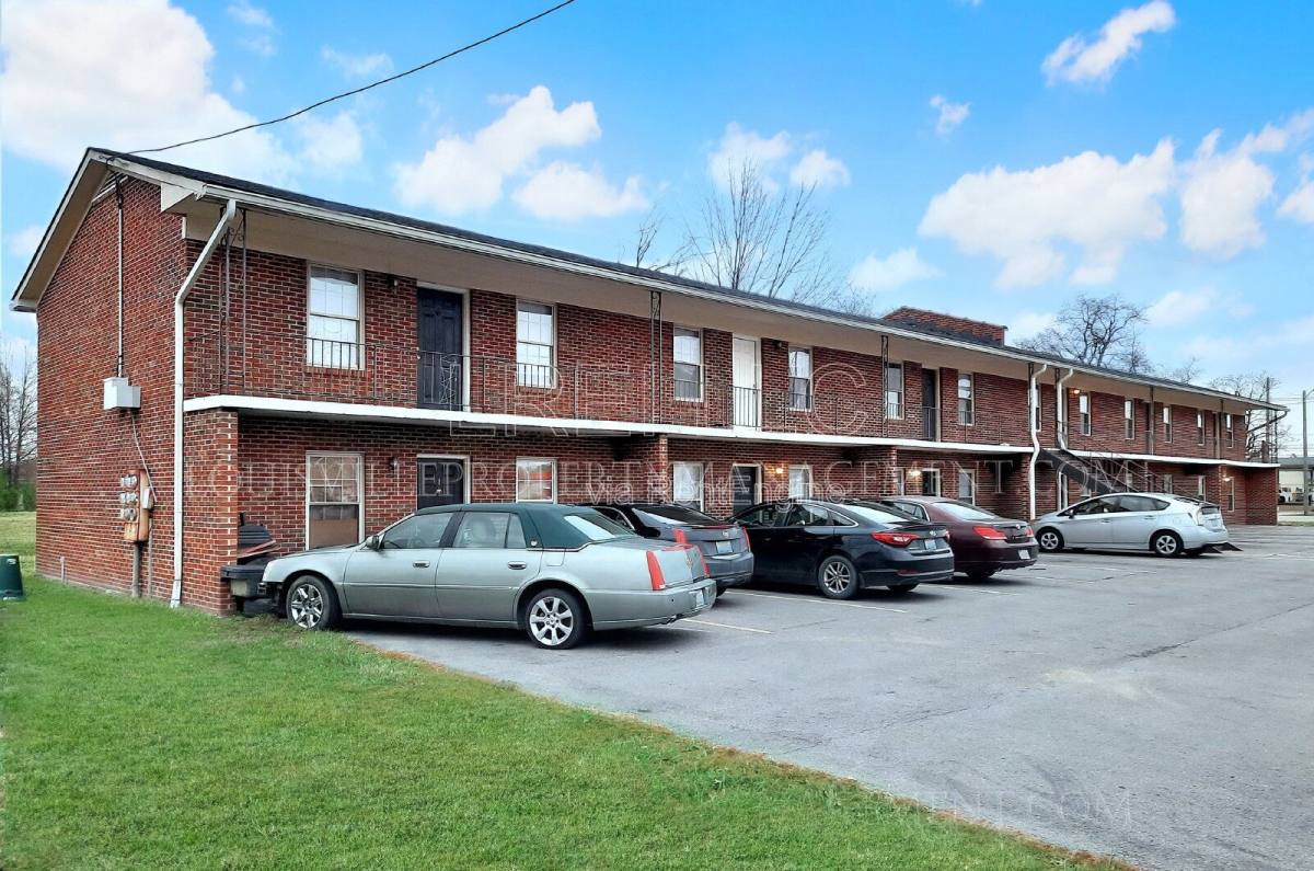 Apartment for rent at 160 W Blue Lick Rd #2, Shepherdsville, KY 40165