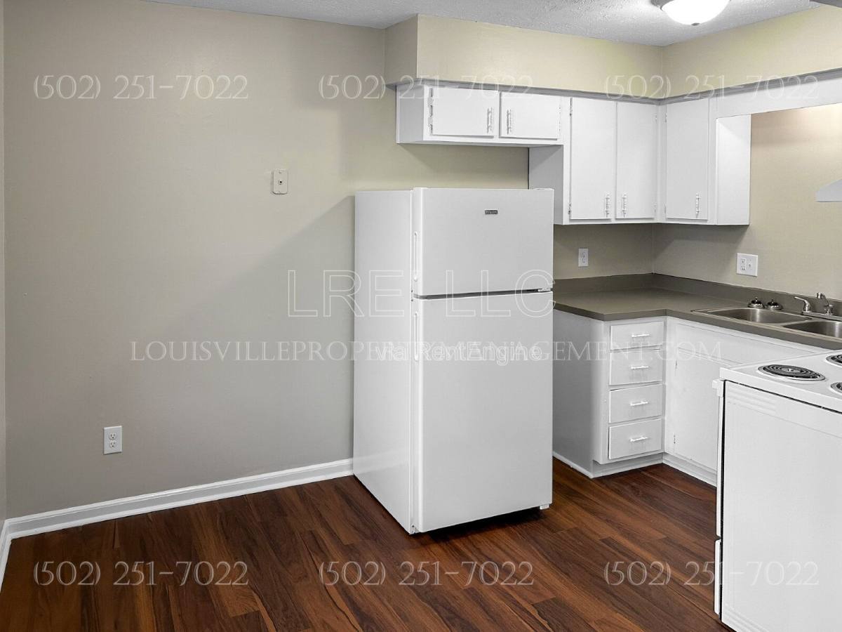 Apartment for rent at 160 W Blue Lick Rd #2, Shepherdsville, KY 40165