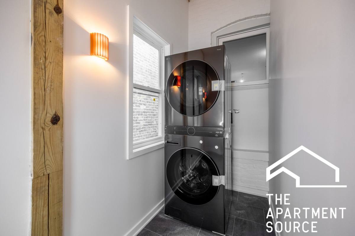 Apartment for rent at 2206 W Erie #3, Chicago, IL 60612