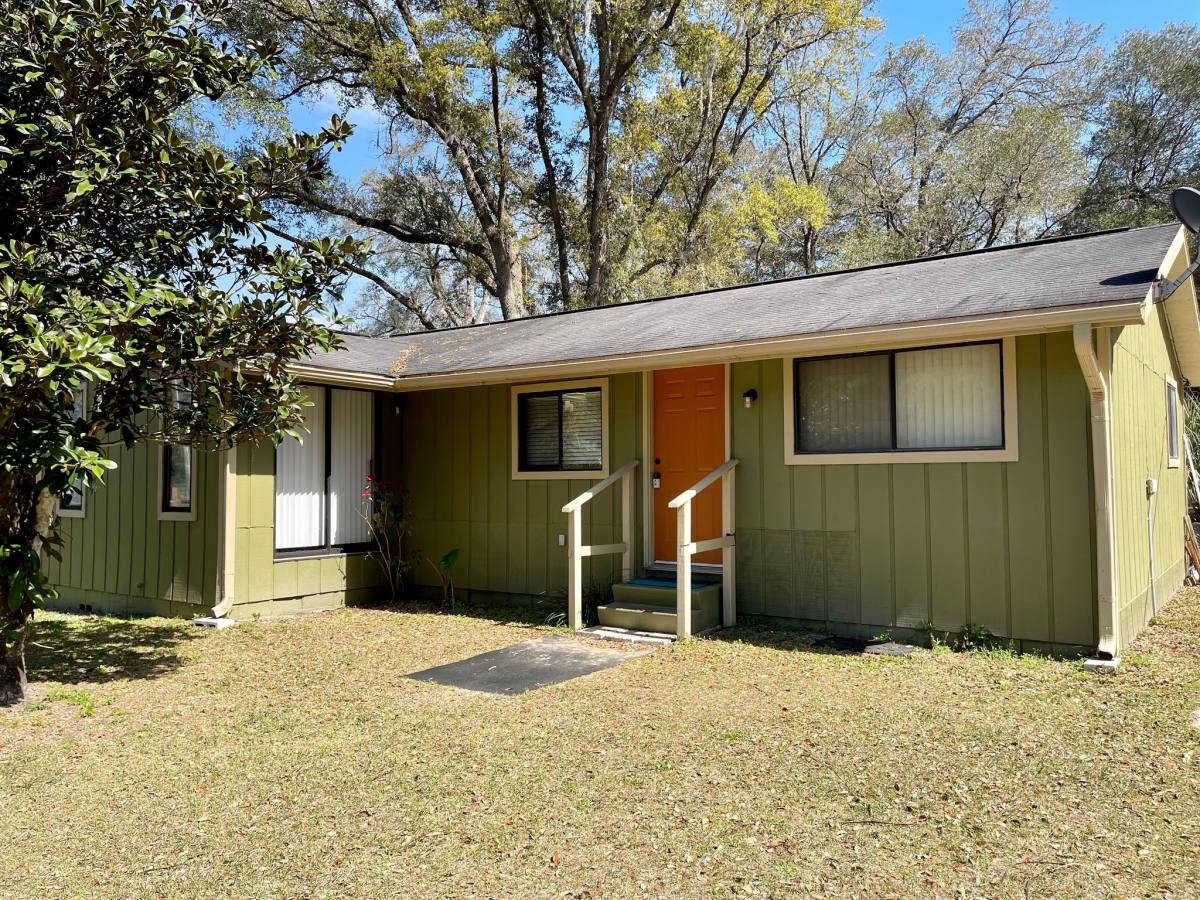 House for rent at 2012 NE 80th Place, Ocala, FL 34479