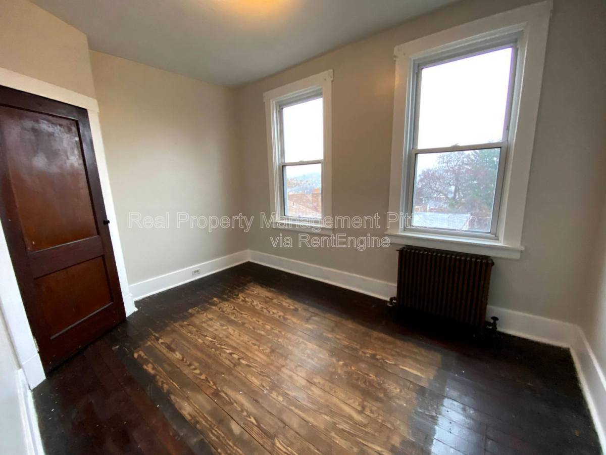 House for rent at 318 Kaercher St, Pittsburgh, PA 15207