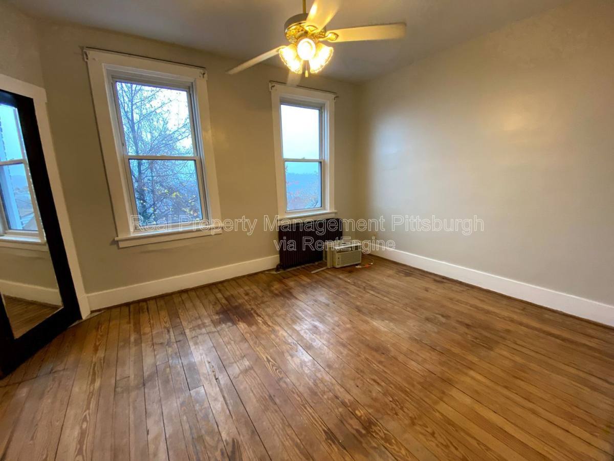 House for rent at 318 Kaercher St, Pittsburgh, PA 15207