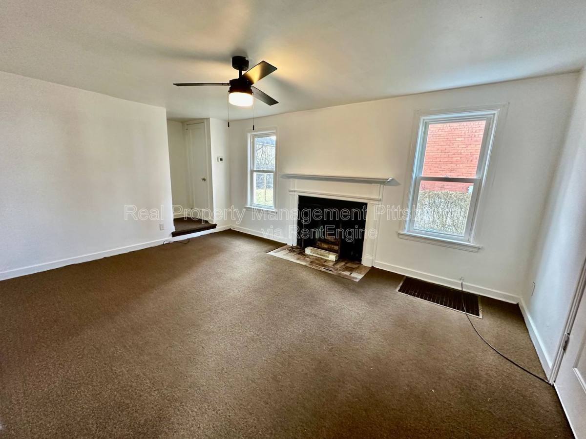 House for rent at 8612 Oakcrest Rd, Pittsburgh, PA 15235