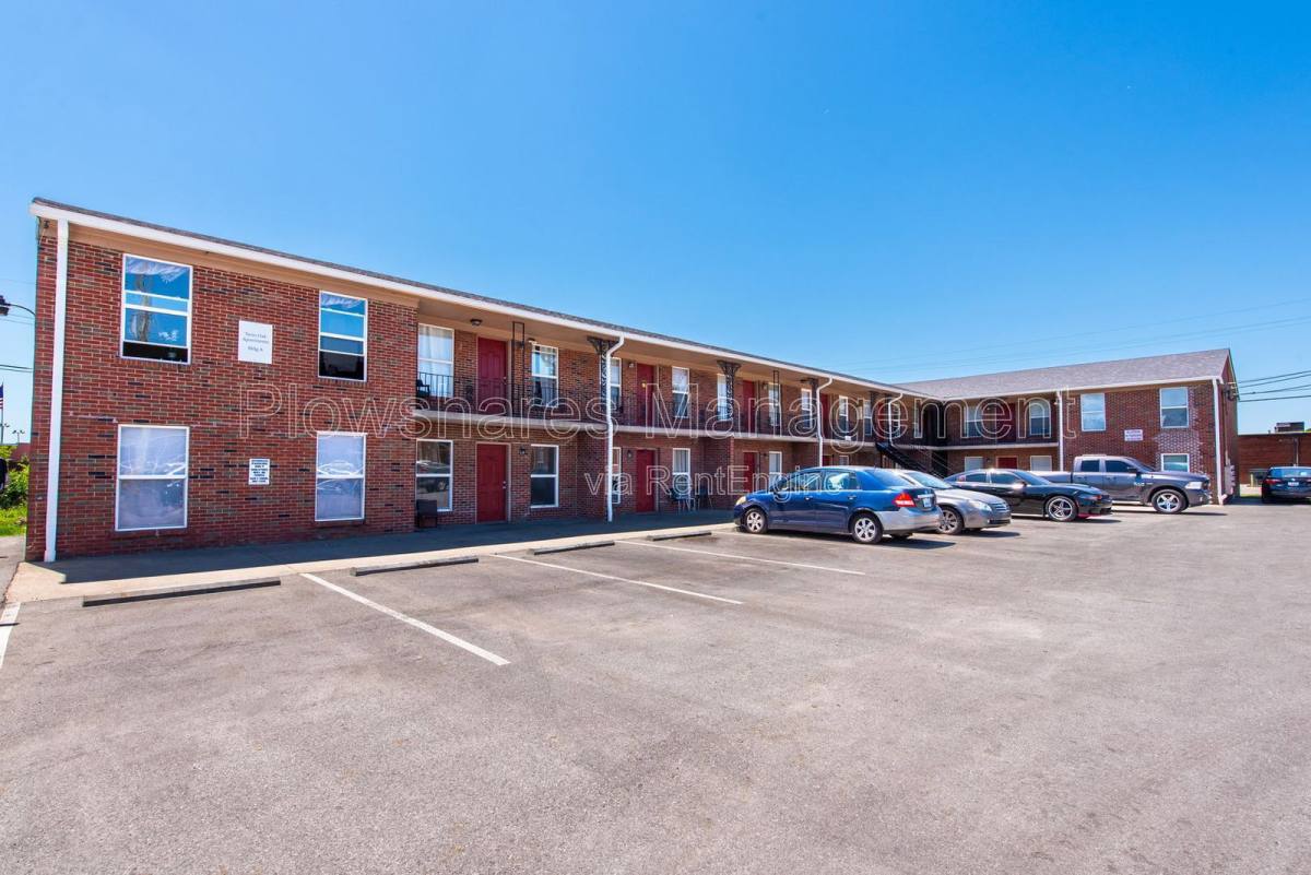 Apartment for rent at 3100 Chinquapin Lane #45, Louisville, KY 40219