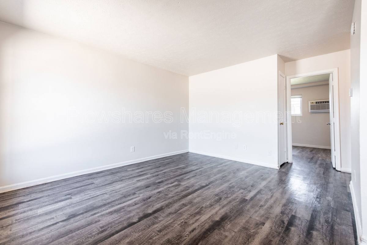 Apartment for rent at 3224 Twin Oak Lane #G24, Louisville, KY 40219