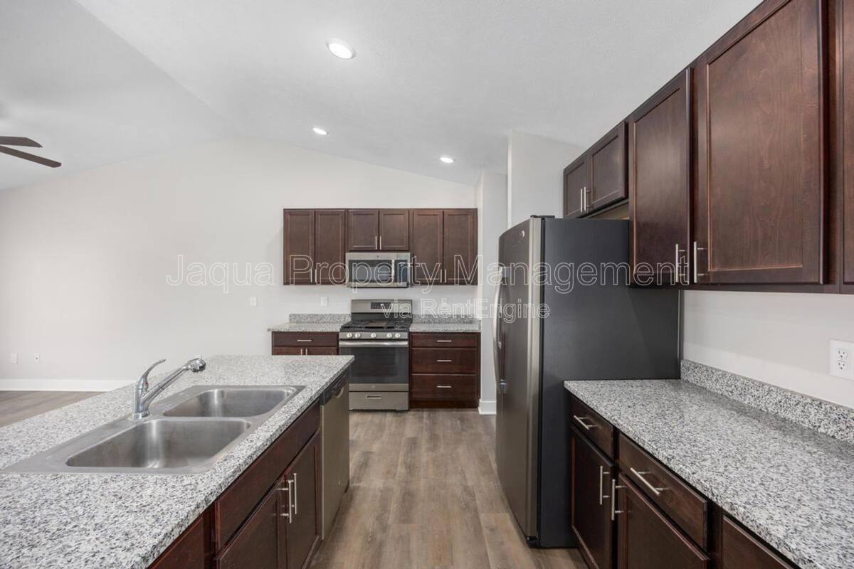 Condo for rent at 1368 S Village Circle, Kalamazoo, MI 49009