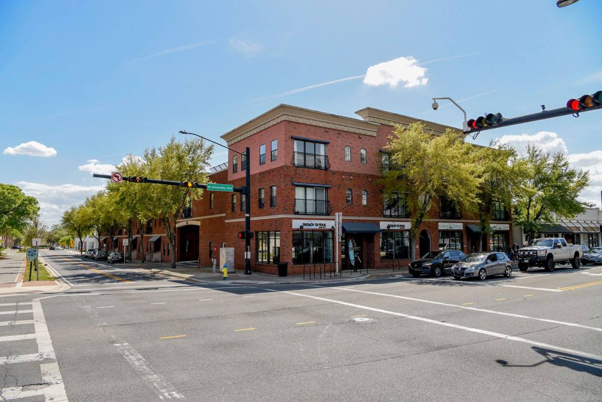 Condo for rent at 20 SW 6th St, Gainesville, FL 32601