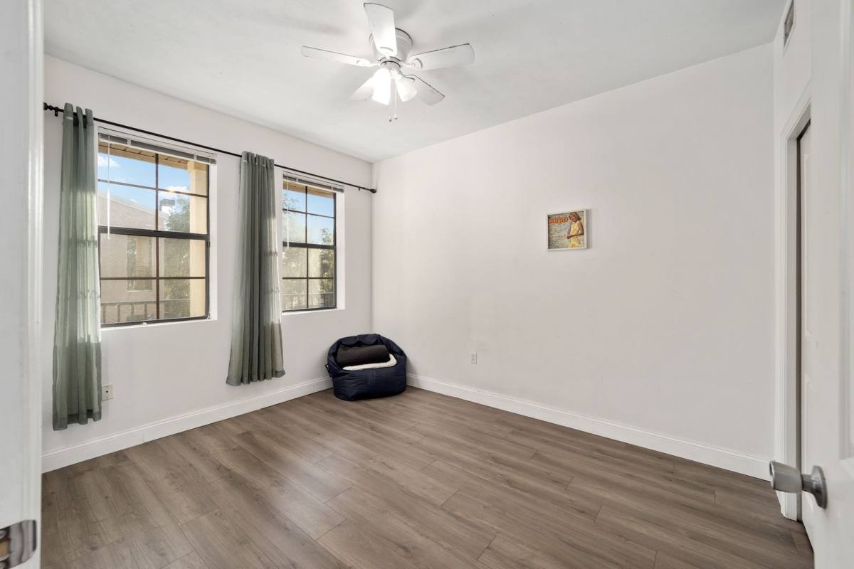 Condo for rent at 20 SW 6th St, Gainesville, FL 32601