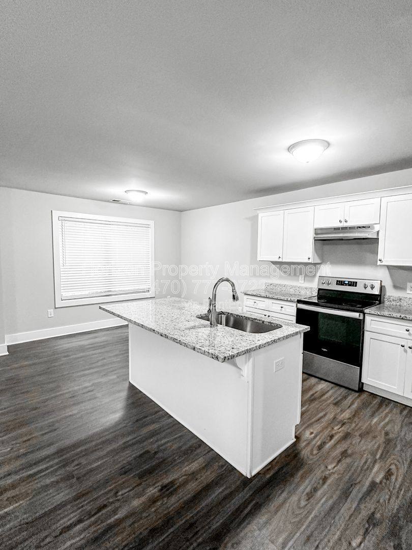 House for rent at 2770 Fleetwood Dr, Cumming, GA 30041