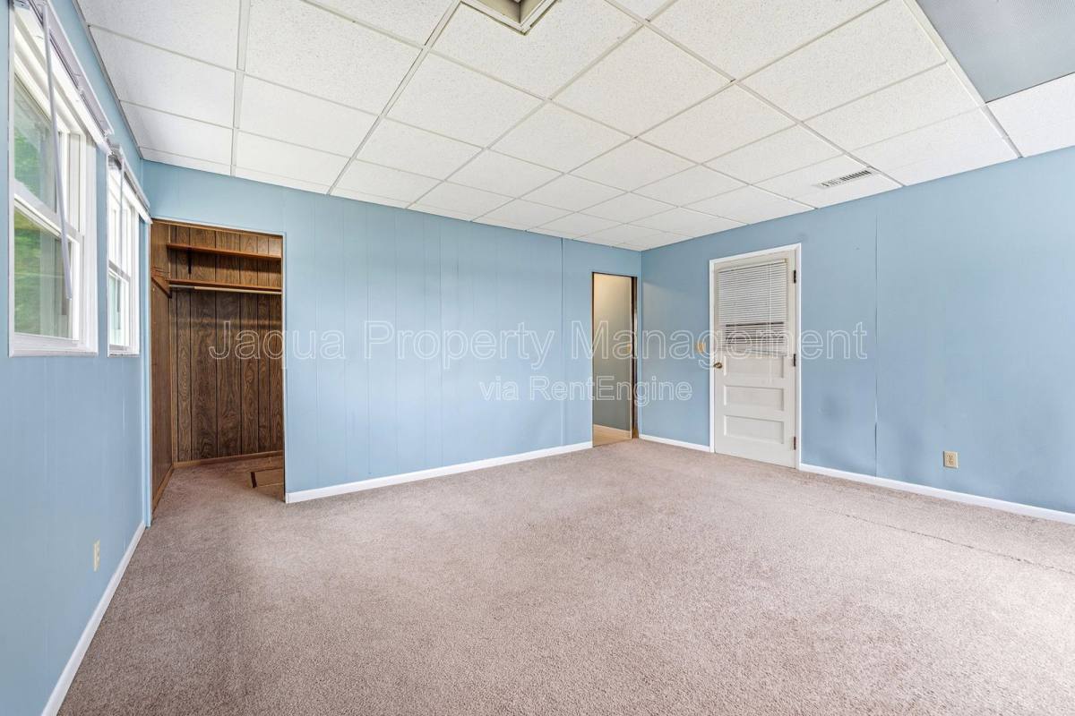 House for rent at 9107 W End Dr, Portage, MI 49002