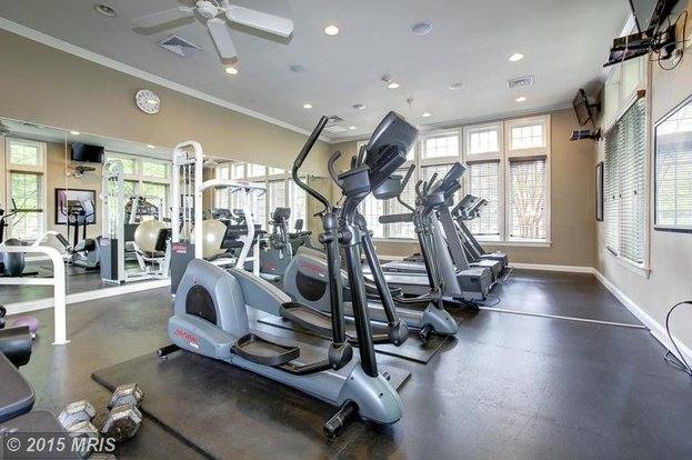 Condo for rent at 13397 Connor Dr, Centreville, VA 20120