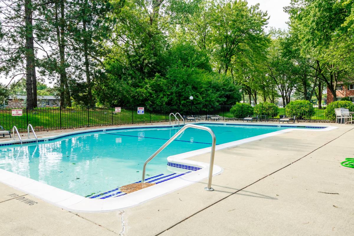 Condo for rent at 42522 Woodward Ave, Bloomfield Hills, MI 48304