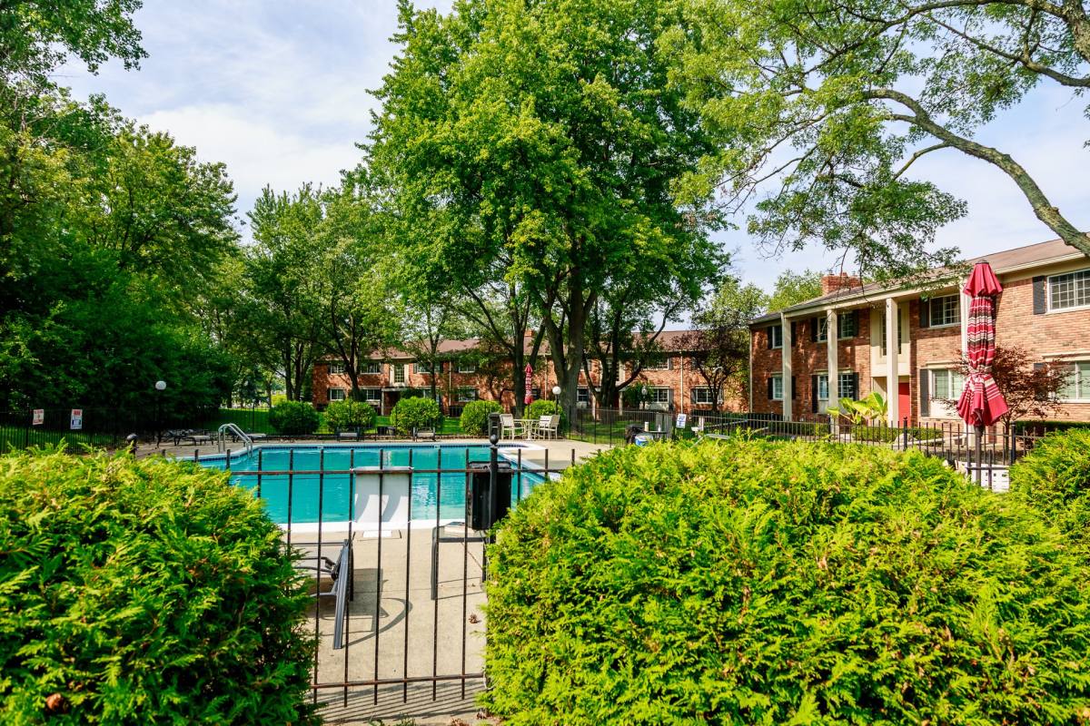 Condo for rent at 42522 Woodward Ave, Bloomfield Hills, MI 48304
