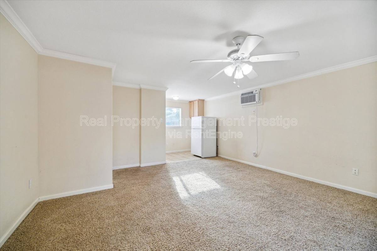 Apartment for rent at 1522 Yale St #23, Houston, TX 77008