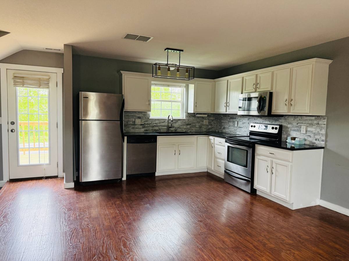 Townhouse for rent at 1733 SW 32nd Lane, Ankeny, IA 50023