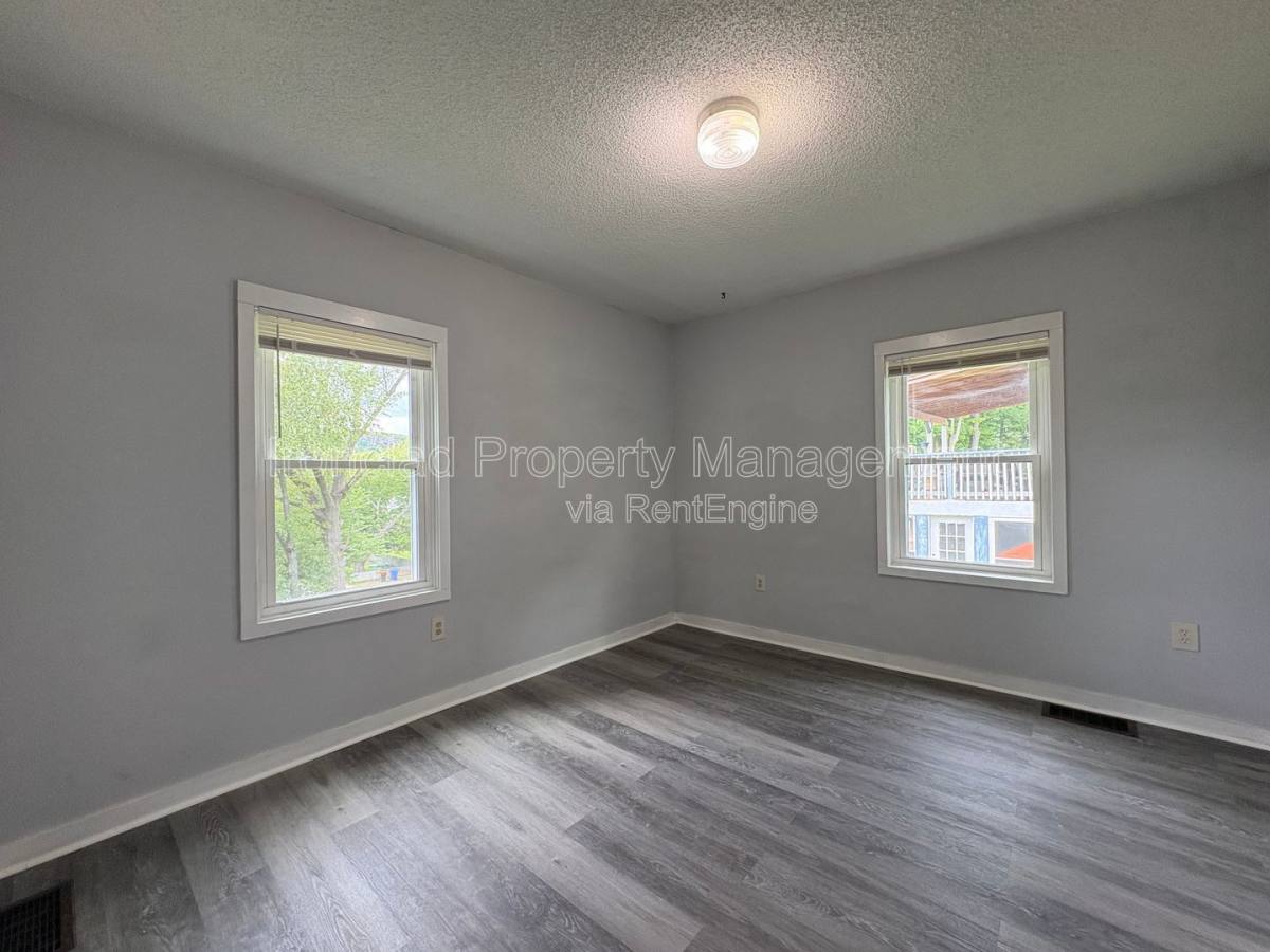 Apartment for rent at 172 Mount Pleasant St #1, Meriden, CT 06451