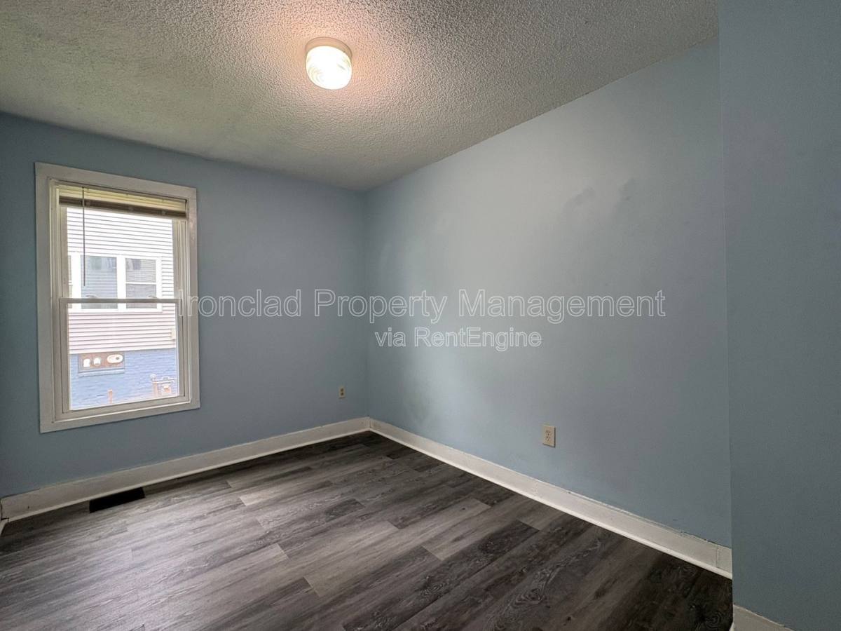 Apartment for rent at 172 Mount Pleasant St #1, Meriden, CT 06451