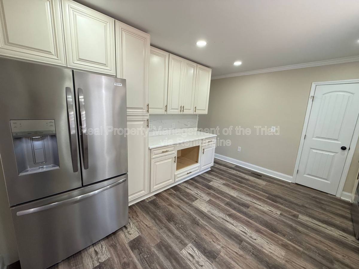 Apartment for rent at 1226 Hoover Ave, High Point, NC 27260